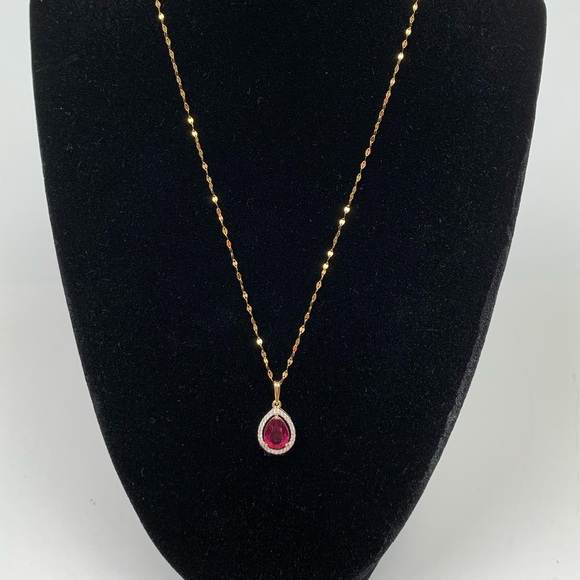 ♥️10K Yellow Gold Genuine Ruby Pendant♥️ - Picture 2 of 13